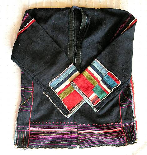 The Lifestyle of the Akha people /  Lebensstil der Akha